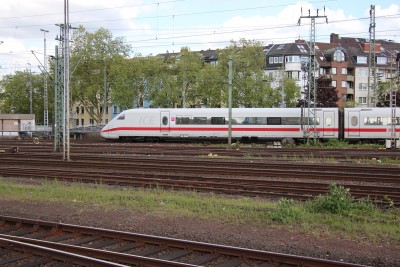 1 D-DB 808 017-8 2015-05-07 Düsseldorf IMG_1851.JPG