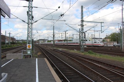 9 D-DB 402 017-8 2015-05-07 Düsseldorf som IC 643 IMG_1860.JPG