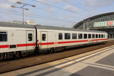 11 D-DB 61 80 84-91 904-1 Bpmmdz 2016-10-14 Berlin IMG_9850.JPG