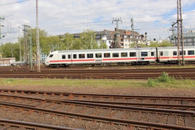 11 D-DB 61 80 80-91 143-0 Bpmbdzf 2015-05-07 Düsseldorf IMG_1787.JPG