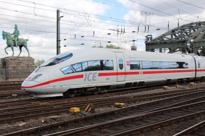 1 D-DB 406 011-7 2015-05-07 Köln IMG_1669.JPG