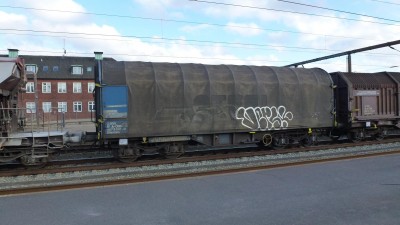 9 A-ÖBB 25 81 467 3 047-0 Shimmns 2013-03-11 Fa P1070688.JPG