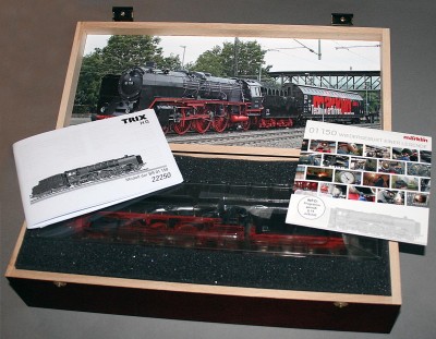 Trix 22250 package