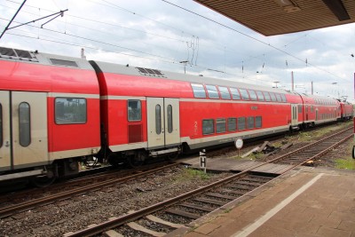 4 D-DB 50 80 26-81 053-3  DBpbza 2015-05-05 Duisburg IMG_0817.JPG