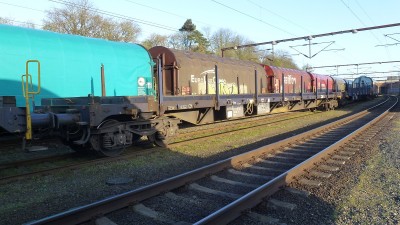 14 L-CFLCA 81 82 351 3 434-8 Rbnpss 2016-04-21 Fa P1150627.JPG