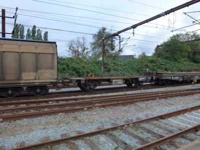 DSB 40 86 949 9 001-6 b. transportvogn til Köf, læg mærke til DB logoet, som kun er på den ene side