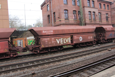 40 D-DB 81 80 686 1 568-6 Falrrs 2019-04-05 Hamburg-Harburg a IMG_6889.JPG