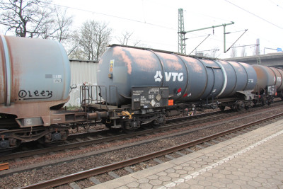 4 D-VTG 33 80 784 1 520-9 Zacns 2019-04-05 Hamburg-Harburg IMG_7407.JPG