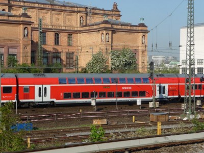 4 D-DB 50 80 26-81 257-0 DBpza 2011-05-05 Hamburg P1180419.JPG