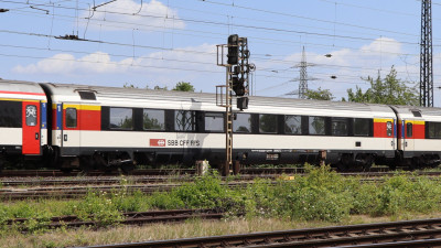 11 CH-SBB 61 85 10-90 230-5 Apm 2025-05-15 Bischofsheim IMG_8698.JPG