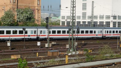 9 D-DB 61 80 20-94 419-4 Bpmz 2011-05-05 Hamburg P1180463.JPG