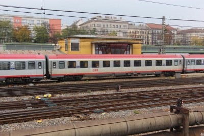 7 A-ÖBB 61 81 16-95 122-6 Ampz  2013-10-10 Wien West Bhf IMG_5034.JPG