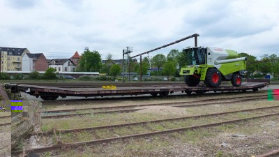 P1020527.JPG (344.37 KiB) Vist 2894 gange mejetærsker klar til at køre af, hjul er påsat og de forskellige transportbeslag er væk