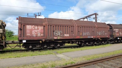 15 meter, 89.6 tons kommer fra Bremen og skal videre til Ib Andersen Industrier i Vejle