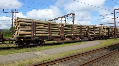 20,8 meter, 85,2 tons kommer fra Koblenz og skal videre til køge Junckers Industri