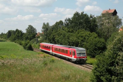 628.4 mellem Mühldorf og Tüßling i Oberbayern