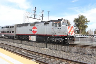 7 Caltrain F40PH-2CAT 905 2014-03-14 Santa Clara IMG_6284.JPG