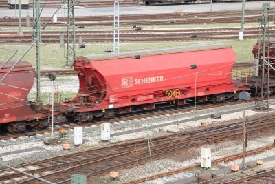 32 D-DB 31 80 068 9 565-4 Tanoos-y 2014-05-02 Machen IMG_7356.JPG