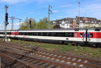 11 CH-SBB 61 85 20-90 338-5 Bpm 2015-05-04 Düsseldorf IMG_0627.JPG