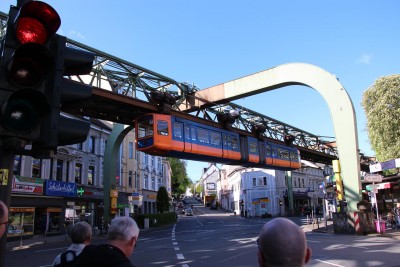 på vej til Wuppertal Wohwinkel