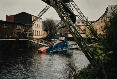 Wuppertaler Schwebebahn, 12. april 1999