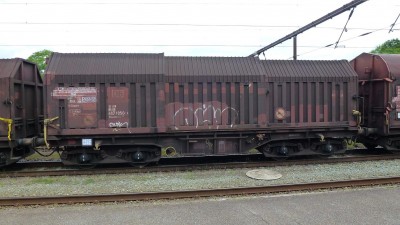 de fleste Tyske er omlitreret, så der både står landekode og operatør, men her en smutter feks D-DB men her står kun DB