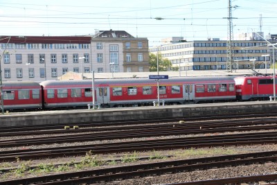 2 D-DB 50 80 31-34 367-8 ABnrz 2015-05-04 Düsseldorf IMG_0552.JPG