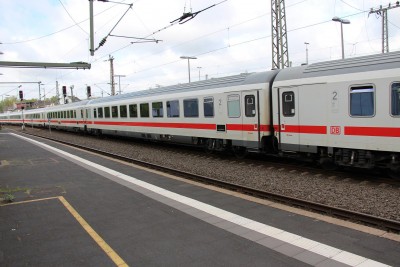 4 D-DB 61 80 20-91 526-9 Bpmz 2015-05-07 Düsseldorf IMG_1449.JPG