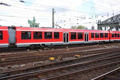 4 D-DB 621 031-3 2015-05-07 Köln IMG_1680.JPG