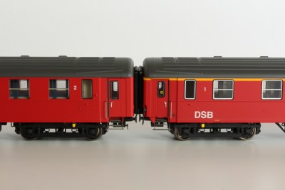ABg &amp; Ag imod hinanden, set fra gangsiden.